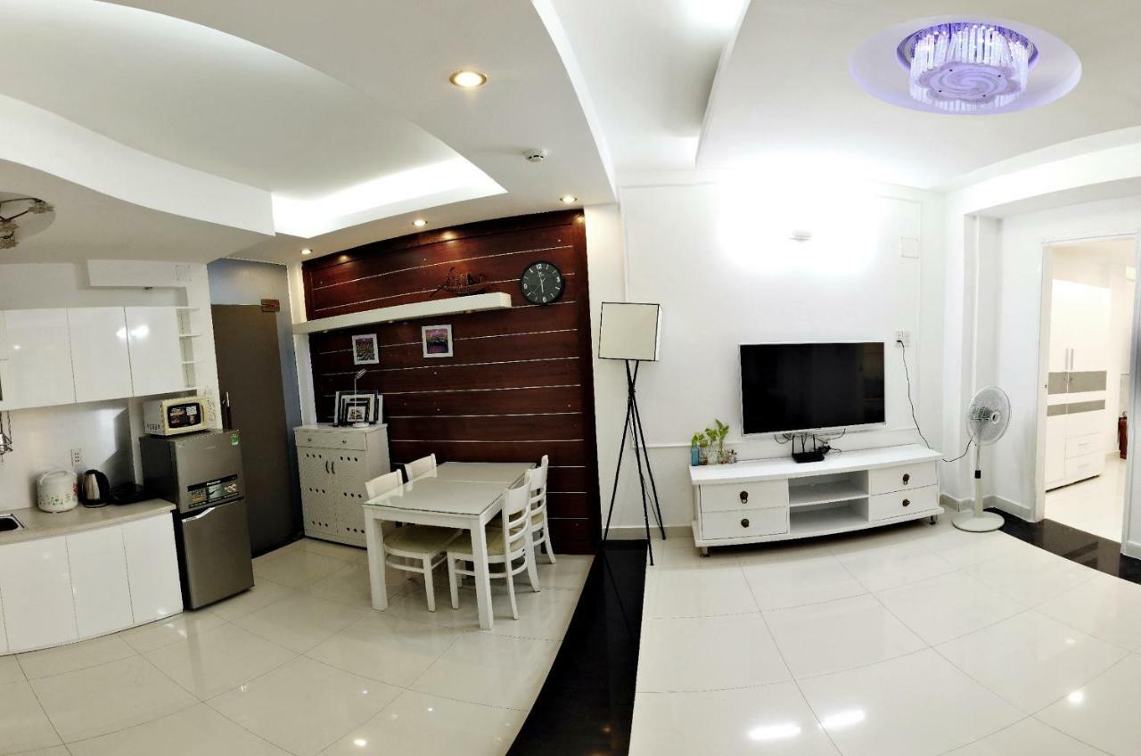 Smiley Apartment 8 Ho Chi Minh City Exterior photo