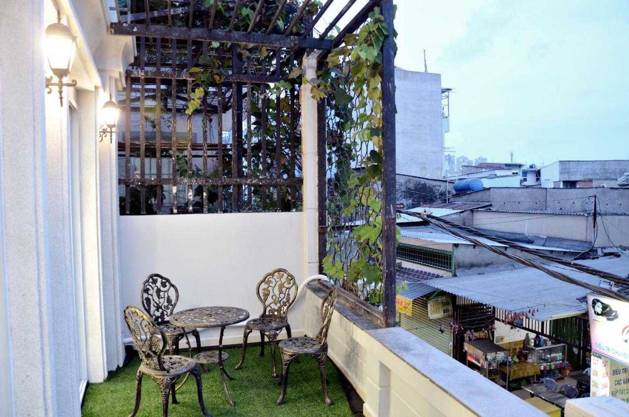 Smiley Apartment 8 Ho Chi Minh City Exterior photo